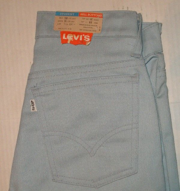 NWT VINTAGE 1970s LEVIS STUDENT Bell Bottom BLUE JEANS 26 X 31 dead 