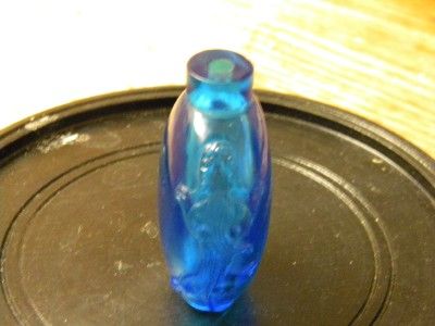 ANTIQUE CHINESE BLUE PEKING GLASS Snuff Bottle WITH DRAGON  