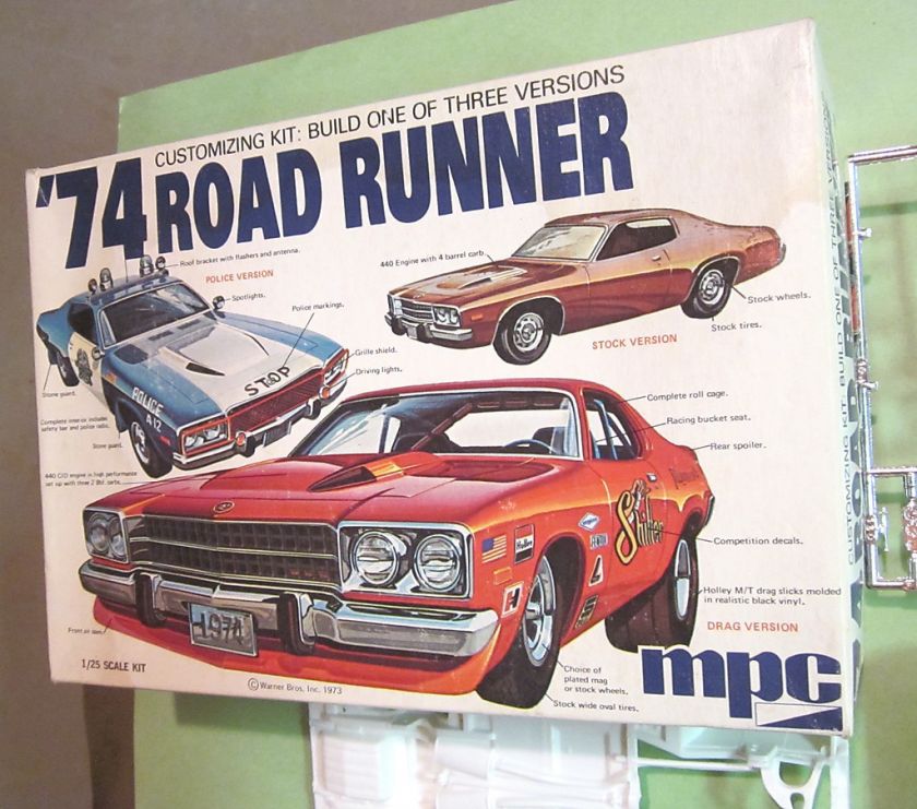 MPC 1974 Plymouth Roadrunner 3 in 1 Annual Unbuilt Stock / Police 